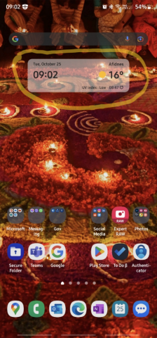 Screenshot_20221025_090255_One UI Home.png