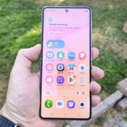 Samsung Galaxy Z Flip 8
